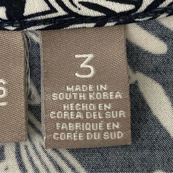 CHICO’S black & white abstract, asymmetrical jersey blouse. Size “3”=XL/16. EUC - Picture 8 of 11